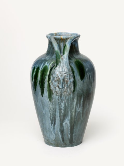 Henkelvase mit Masken VI, um 1903/04